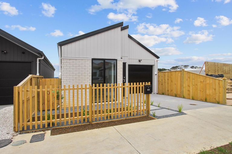 Photo of property in 68 Puwha Street, Massey, Auckland, 0614