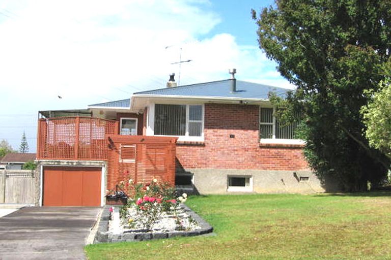 Photo of property in 151 Tirimoana Road, Te Atatu South, Auckland, 0602