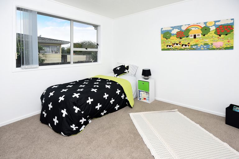 Photo of property in 30 Sharland Avenue, Manurewa, Auckland, 2102