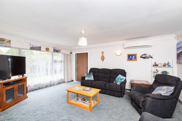 Photo of property in 4 Redwood Place, Te Awanga, 4102