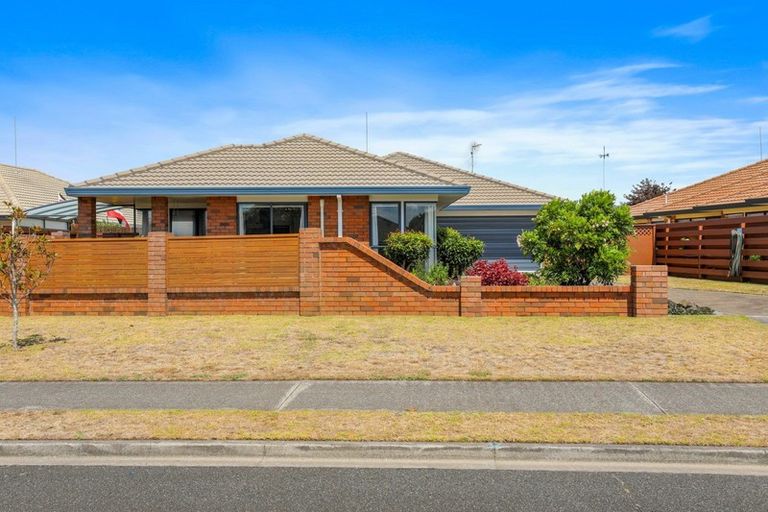 Photo of property in 1 Lotus Avenue, Mount Maunganui, 3116