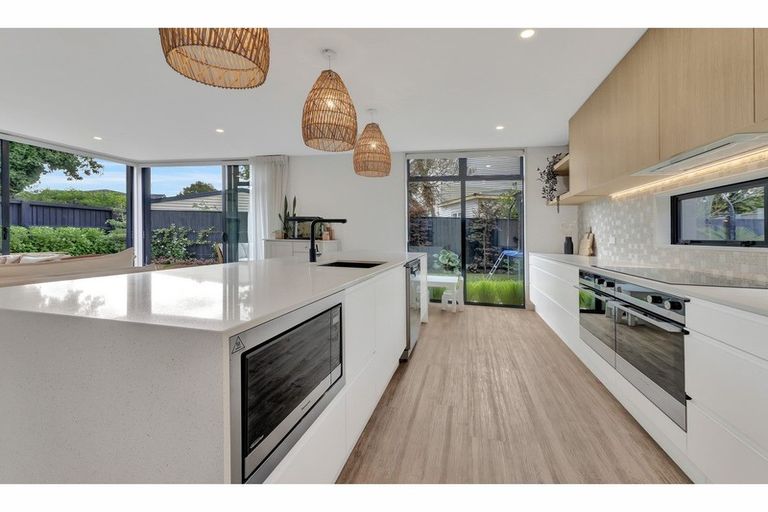 Photo of property in 2/169 Saint Albans Street, St Albans, Christchurch, 8014