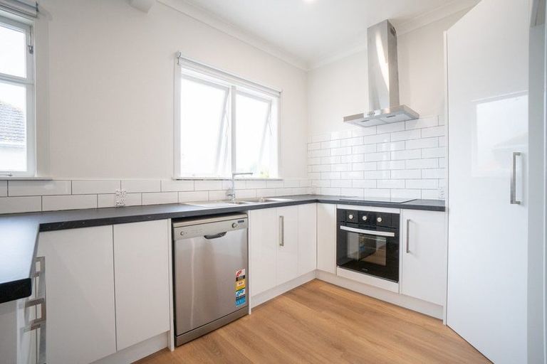 Photo of property in 30a Tyne Street, Roslyn, Palmerston North, 4414