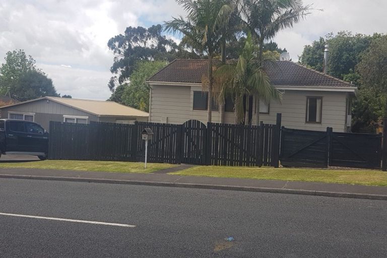 Photo of property in 53 West Harbour Drive, West Harbour, Auckland, 0618