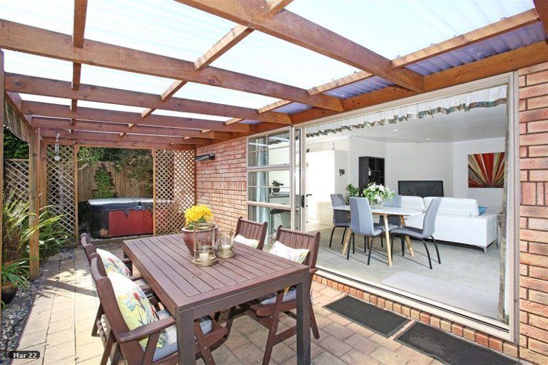 Photo of property in 35a Youngs Road, Papakura, 2110