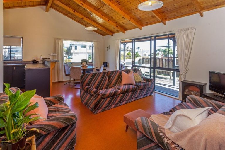 Photo of property in 132a Pipi Road, Whangamata, 3620