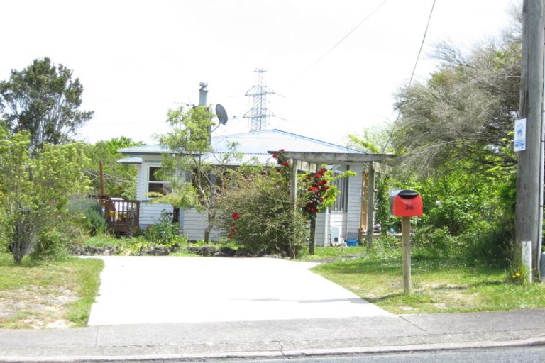 Photo of property in 35 Riverhead Road, Kumeu, 0810