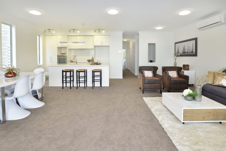 Photo of property in 45 Panorama Heights, Orewa, 0931