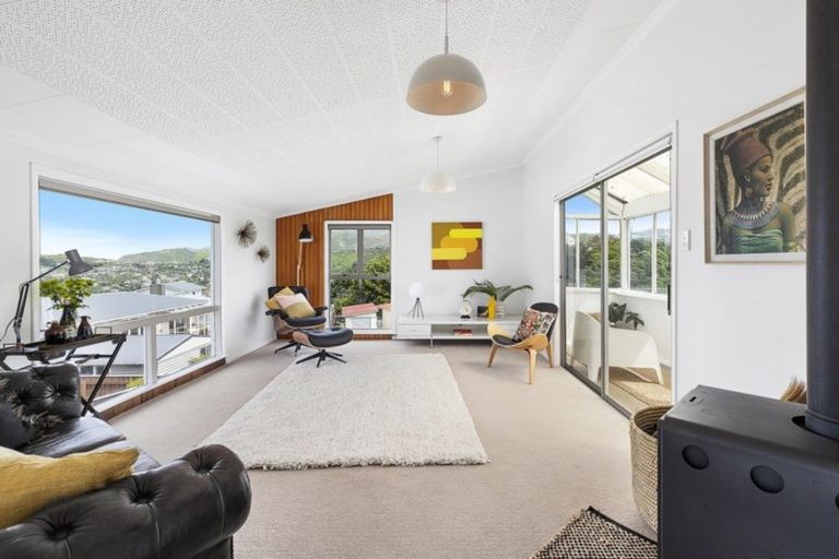 Photo of property in 16 Witham Street, Island Bay, Wellington, 6023