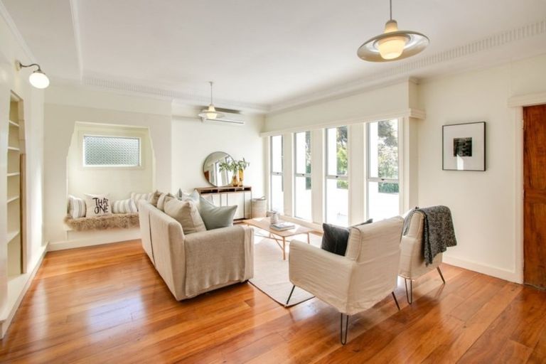 Photo of property in 28 Tom Parker Avenue, Marewa, Napier, 4110