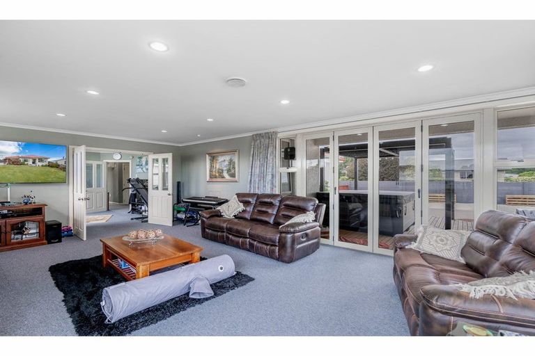 Photo of property in 134 Ferry Road, Edendale, 9825