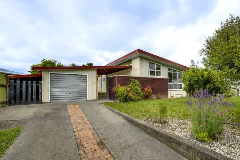 Photo of property in 33 Alexander Avenue, Onekawa, Napier, 4110