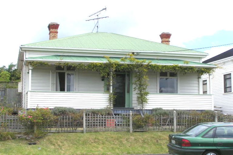 Photo of property in 32a Richmond Avenue, Northcote Point, Auckland, 0627