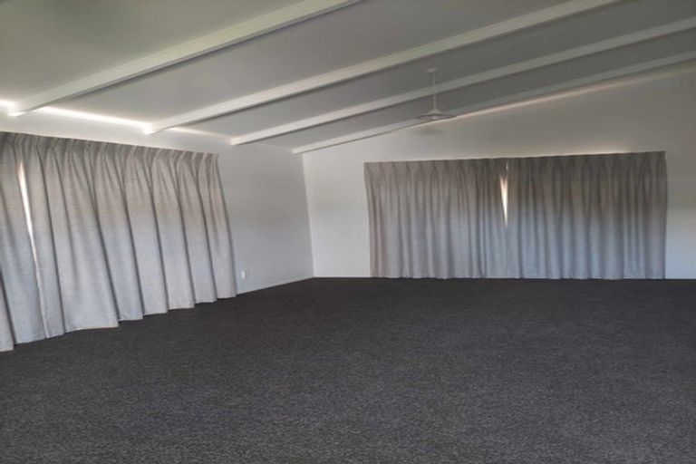 Photo of property in 54 Tuhikaramea Road, Dinsdale, Hamilton, 3204