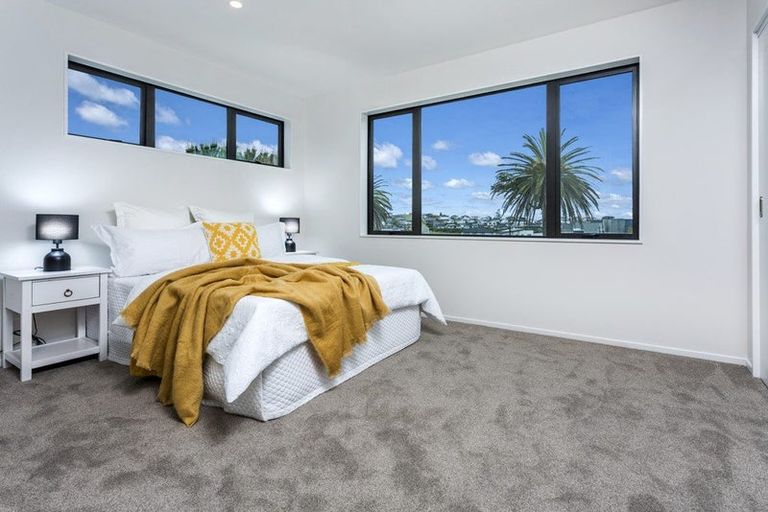 Photo of property in 35 Pinecrest Drive, Gulf Harbour, Whangaparaoa, 0930