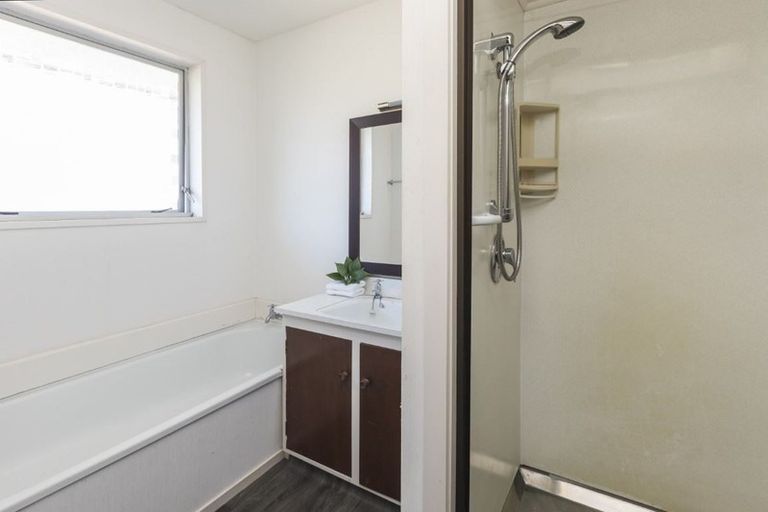 Photo of property in 2/363 Withells Road, Avonhead, Christchurch, 8042