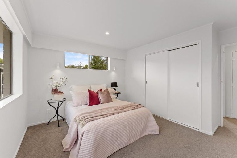 Photo of property in 11 Amber Grove, Birchville, Upper Hutt, 5018