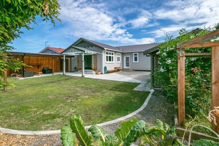 Photo of property in 14 Sussex Street, Weston, Oamaru, 9401