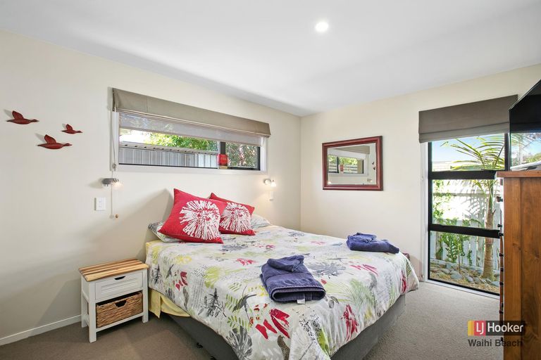 Photo of property in 10a Tuhua Place, Bowentown, Waihi Beach, 3177