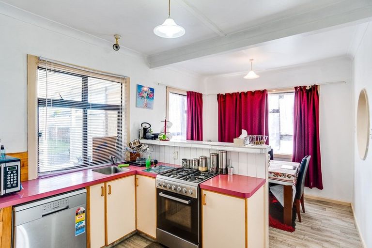 Photo of property in 415 Massey Street, Akina, Hastings, 4122