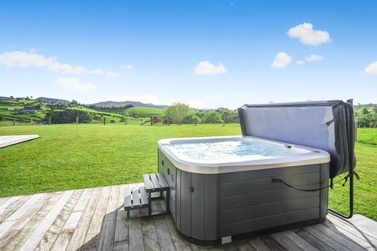 Photo of property in 623b Puketona Road, Haruru, 0204