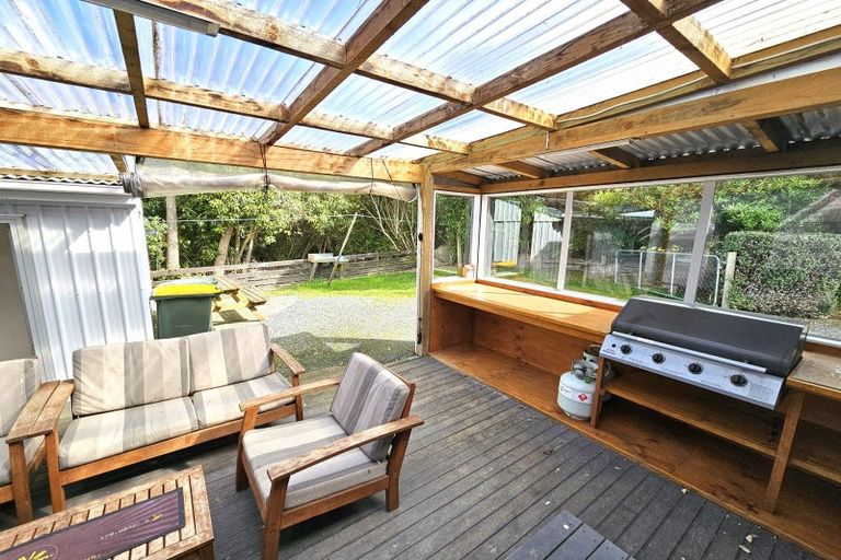 Photo of property in 13 Kowhai Street, Kaka Point, 9271