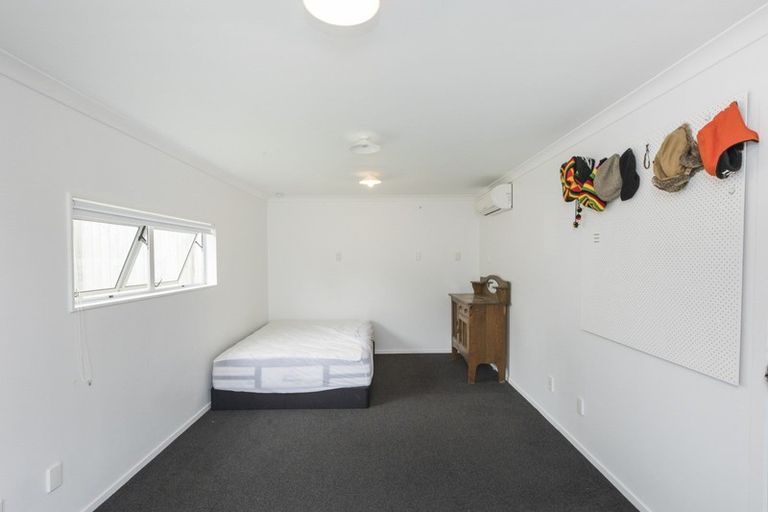 Photo of property in 10 Antrim Place, Hokowhitu, Palmerston North, 4410