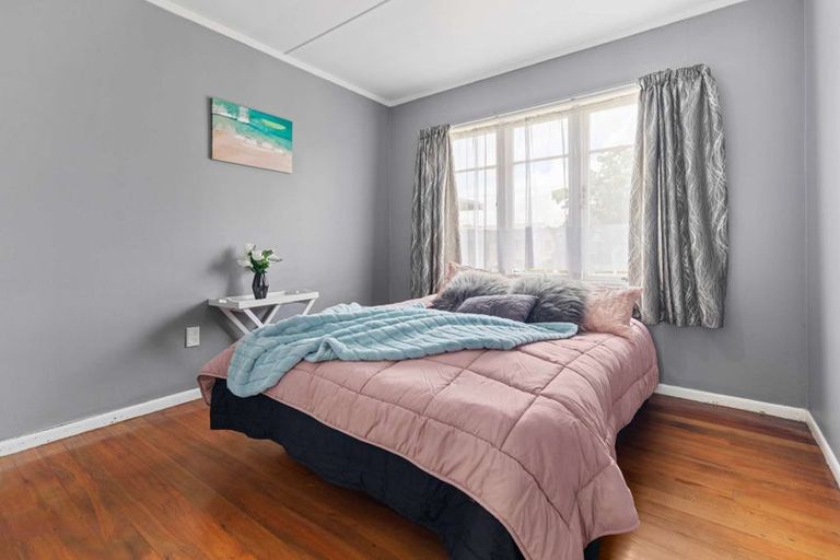 Photo of property in 14 Keats Crescent, Enderley, Hamilton, 3214