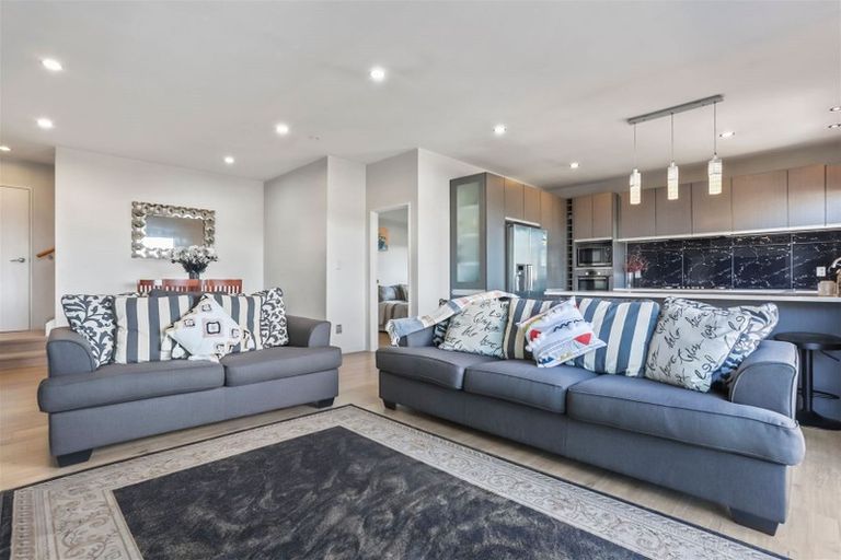 Photo of property in 238 Sturges Road, Henderson, Auckland, 0612