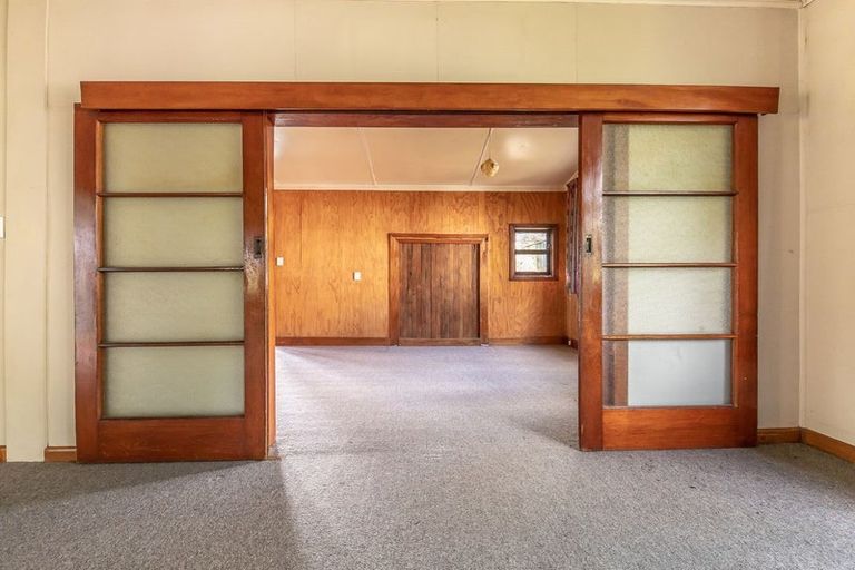 Photo of property in 149 Queen Street, Westport, 7825