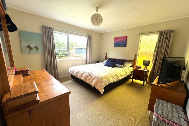 Photo of property in 8b Geraldine Crescent, Cloverlea, Palmerston North, 4412