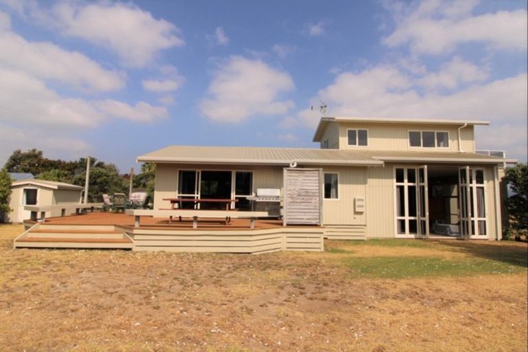 Photo of property in 618 Matarangi Drive, Matarangi, Whitianga, 3592