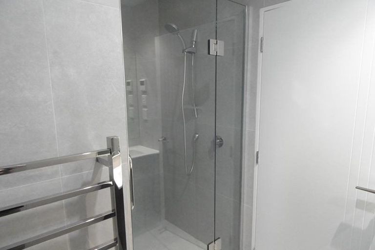 Photo of property in 32 Stephen Avenue, Henderson, Auckland, 0610