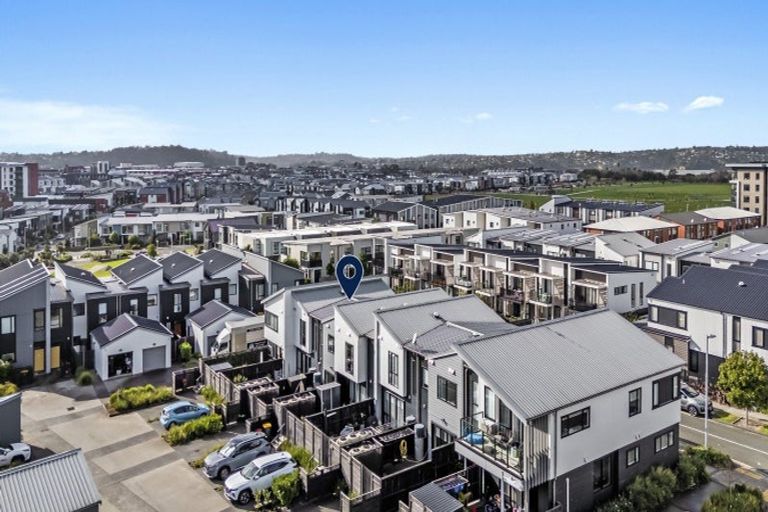 Photo of property in 14 Malcolm Calder Road, Hobsonville, Auckland, 0616