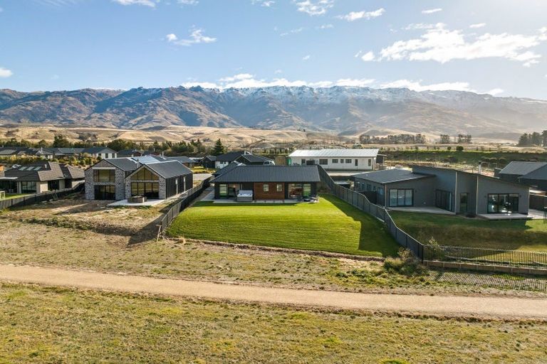 Photo of property in 14 Arion Court, Mount Pisa, Cromwell, 9383