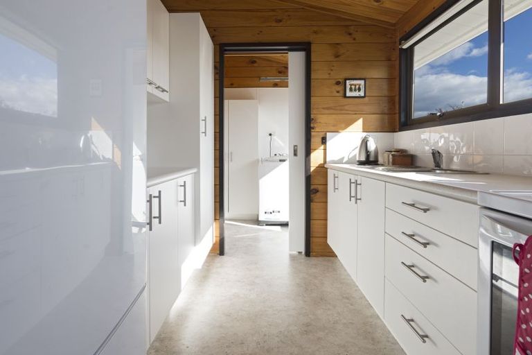 Photo of property in 393 Ngatai Road, Bellevue, Tauranga, 3110