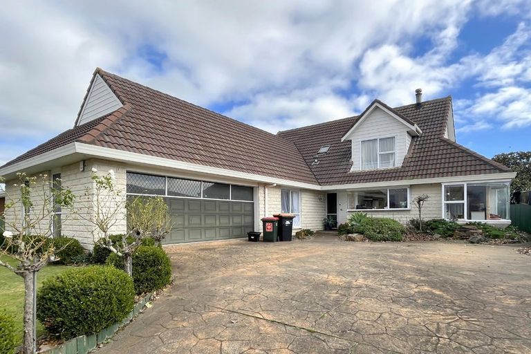 Photo of property in 126 John F Kennedy Drive, Milson, Palmerston North, 4414