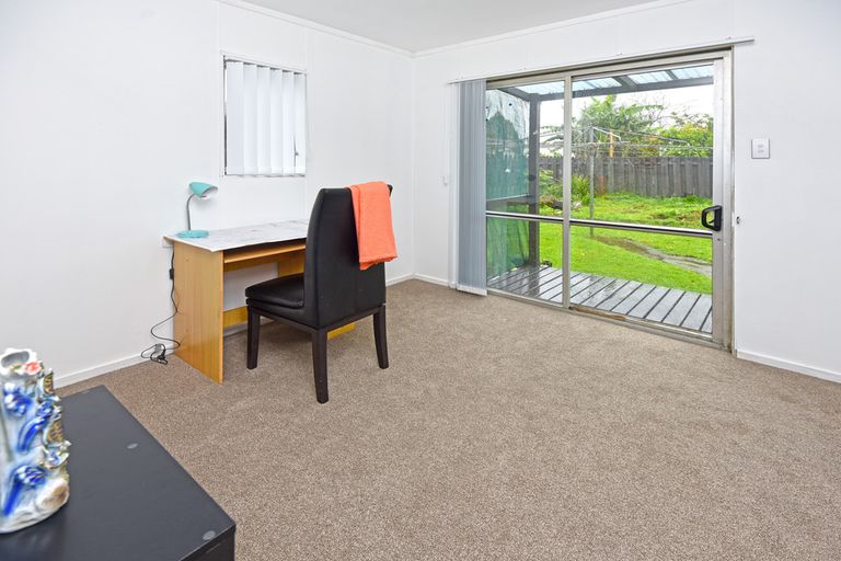 Photo of property in 30 Sharland Avenue, Manurewa, Auckland, 2102