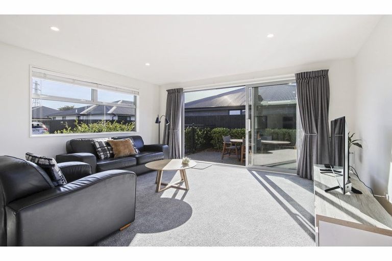 Photo of property in 21 Salisbury Avenue, Rangiora, 7400