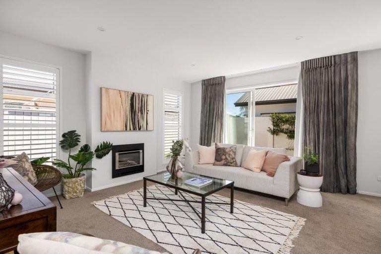 Photo of property in 28 Te Aranga Drive, Papamoa Beach, Papamoa, 3118