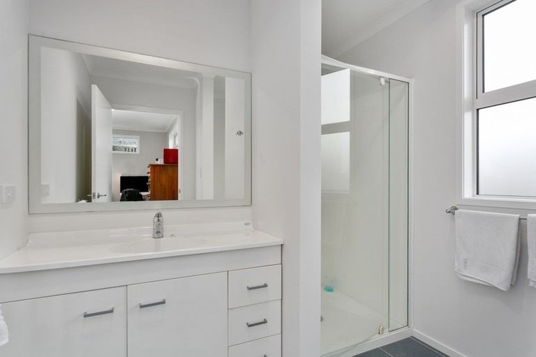 Photo of property in 49 Clare Street, Cambridge, 3434