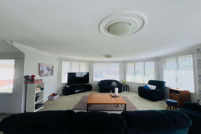 Photo of property in 30 Caroline Crescent, Highbury, Palmerston North, 4412