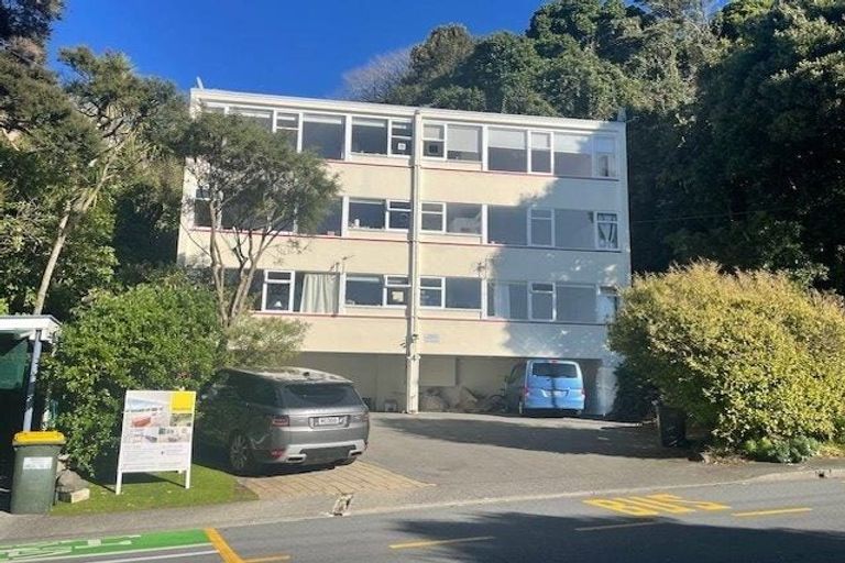 Photo of property in 4 Raroa Road, Kelburn, Wellington, 6012