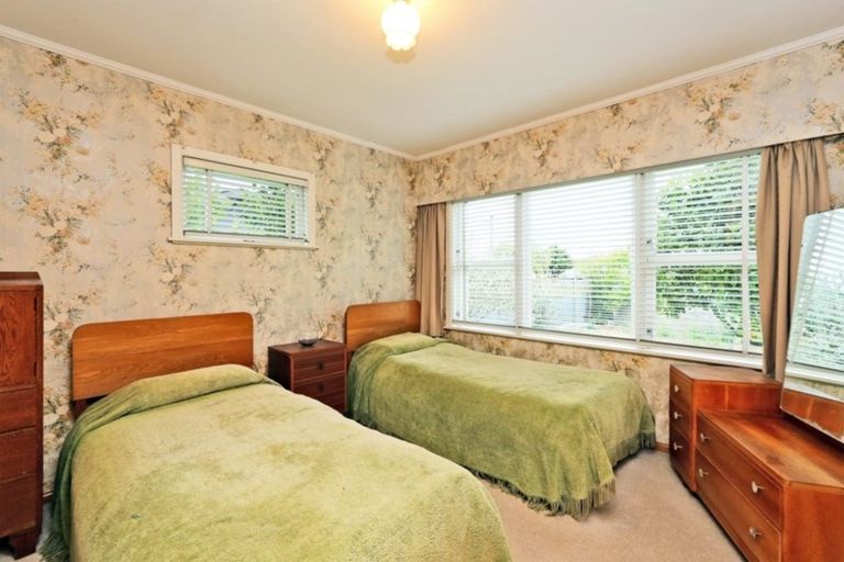 Photo of property in 12 Wyatt Avenue, Onekawa, Napier, 4110