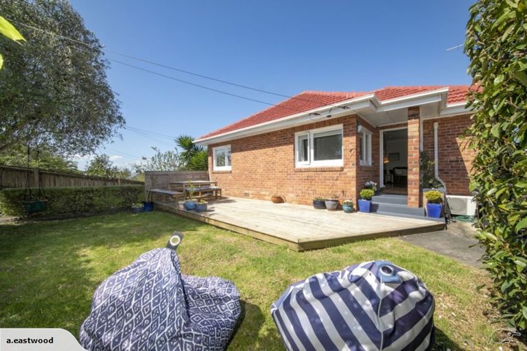 Photo of property in 29 Wallath Road, Onehunga, Auckland, 1061