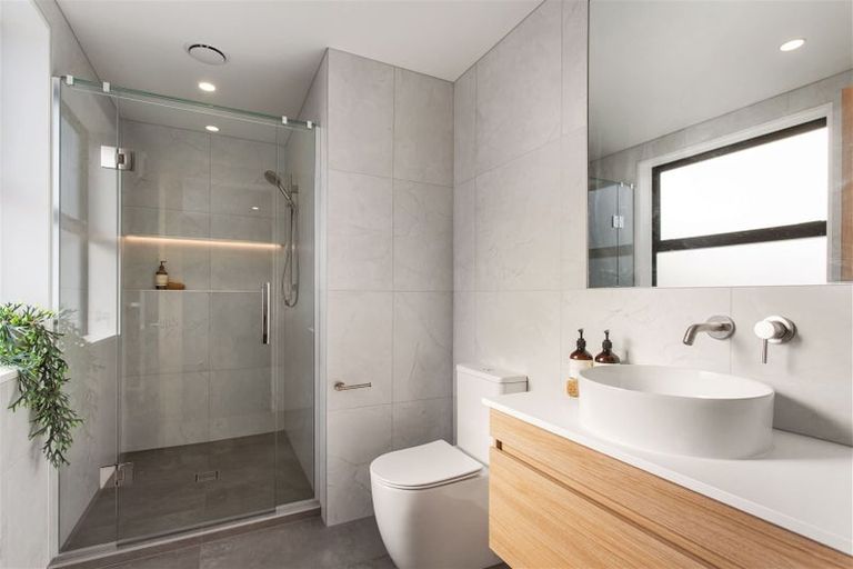 Photo of property in 22a Wroxton Terrace, Merivale, Christchurch, 8014