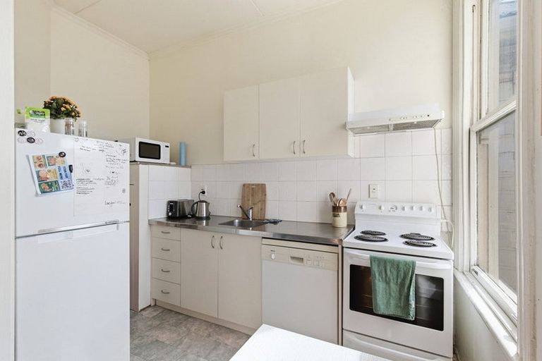 Photo of property in 72-76 Tasman Street, Mount Cook, Wellington, 6021