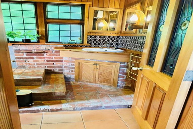 Photo of property in 50 Council Hill Road, Little River, 7591