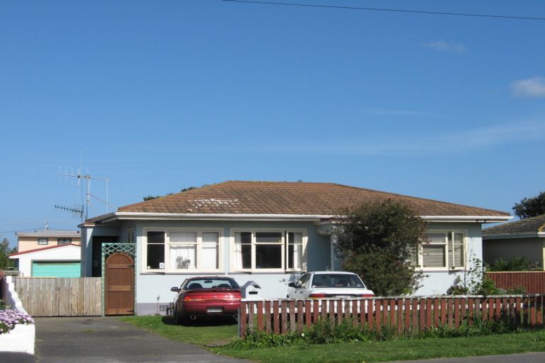 Photo of property in 29 Hood Street, Castlecliff, Whanganui, 4501