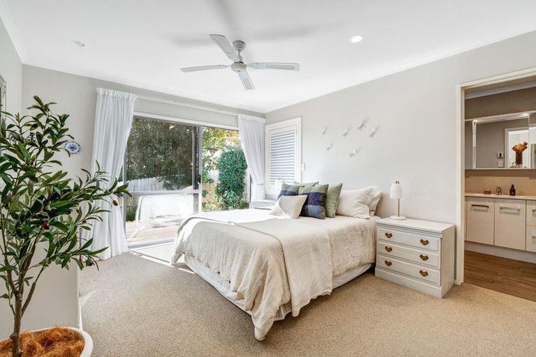 Photo of property in 15 Palm Cove, Arkles Bay, Whangaparaoa, 0932
